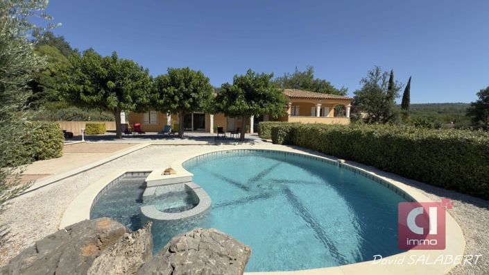 Image No.1-5 Bed House for sale