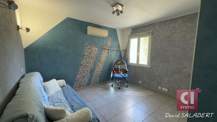 Image No.13-5 Bed House for sale