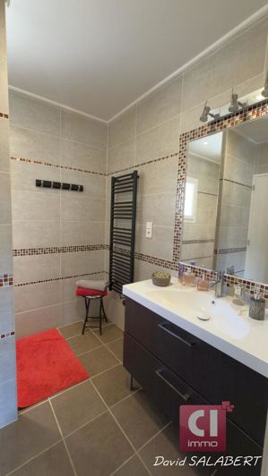 Image No.15-5 Bed House for sale