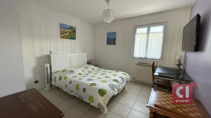 Image No.13-4 Bed House for sale