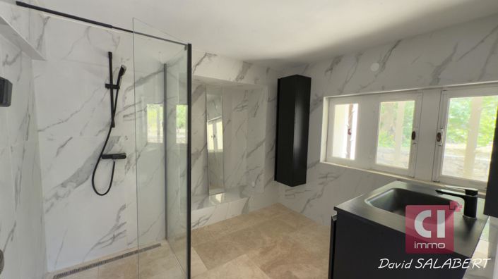 Image No.6-Propriété de 4 chambres à vendre à Draguignan