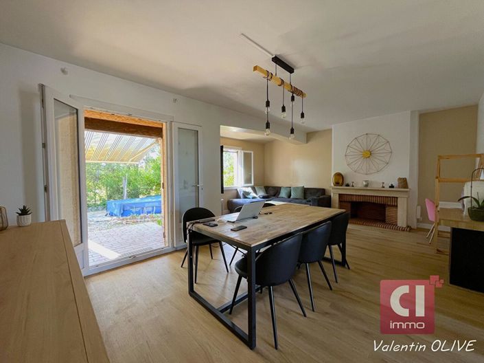 Image No.2-2 Bed House for sale