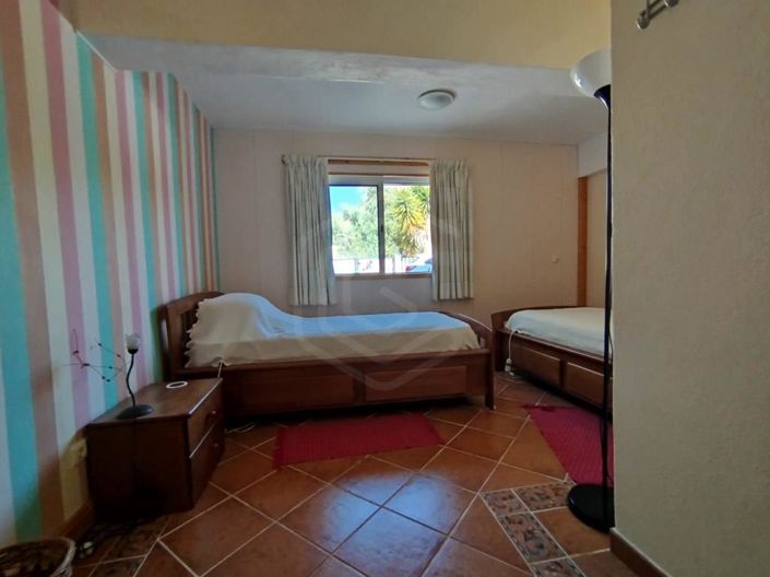 Image No.12-2 Bed House for sale