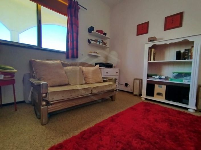 Image No.13-2 Bed House for sale