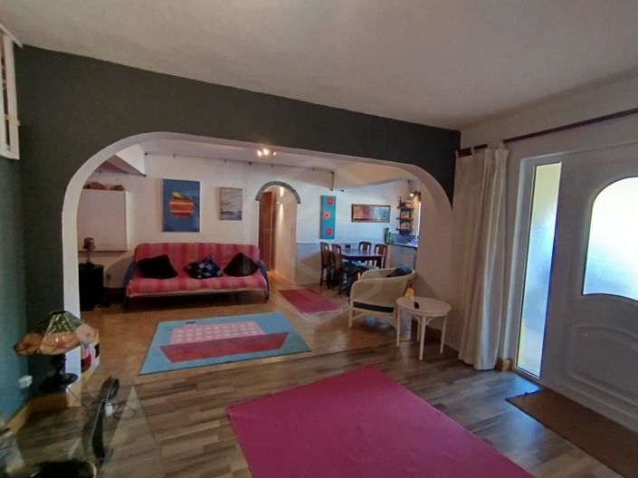 Image No.5-2 Bed House for sale