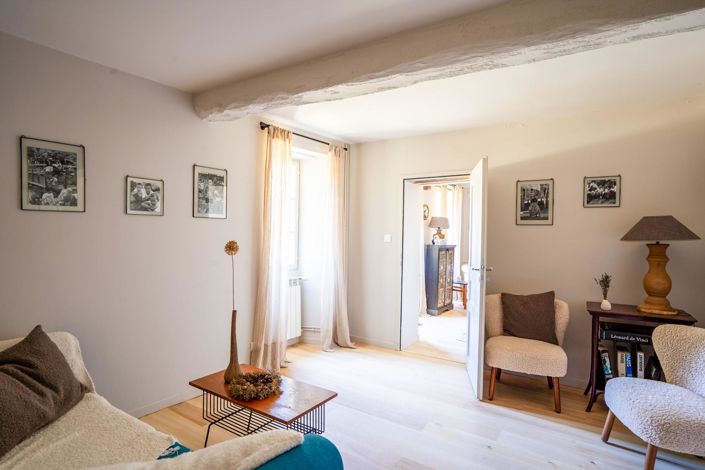 Image No.17-11 Bed House for sale