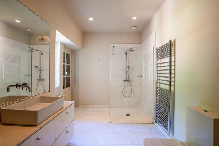 Image No.19-11 Bed House for sale