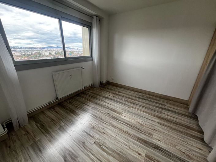 Image No.5-Appartement de 3 chambres à vendre à Vénissieux