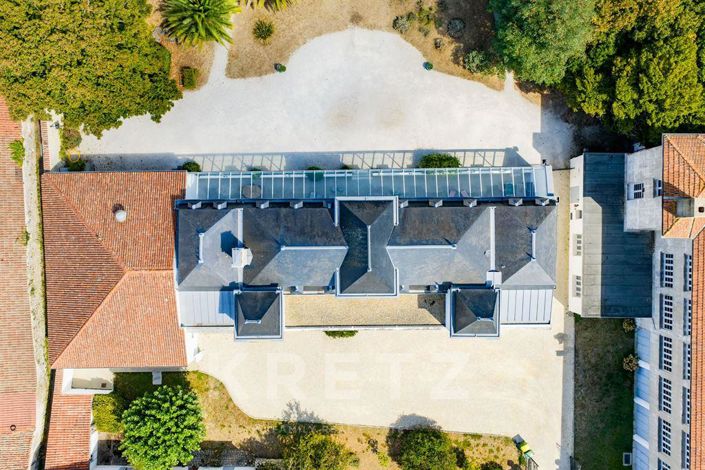 Image No.15-12 Bed Property for sale