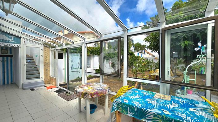 Image No.13-4 Bed House for sale