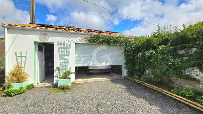 Image No.16-4 Bed House for sale