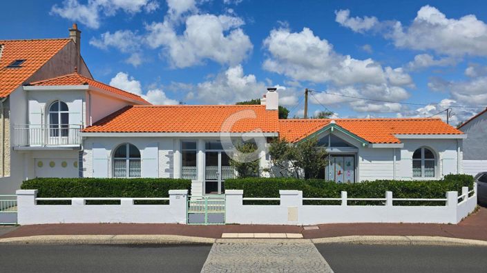 Image No.18-4 Bed House for sale