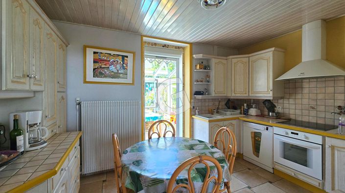 Image No.5-4 Bed House for sale