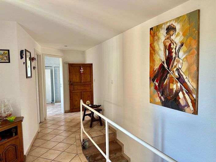 Image No.14-8 Bed House for sale