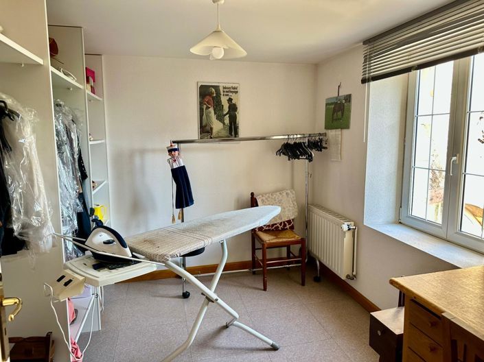 Image No.27-8 Bed House for sale