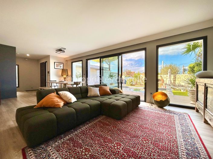 Image No.7-3 Bed House for sale