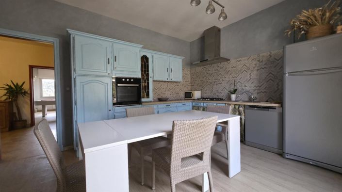 Image No.17-8 Bed House for sale