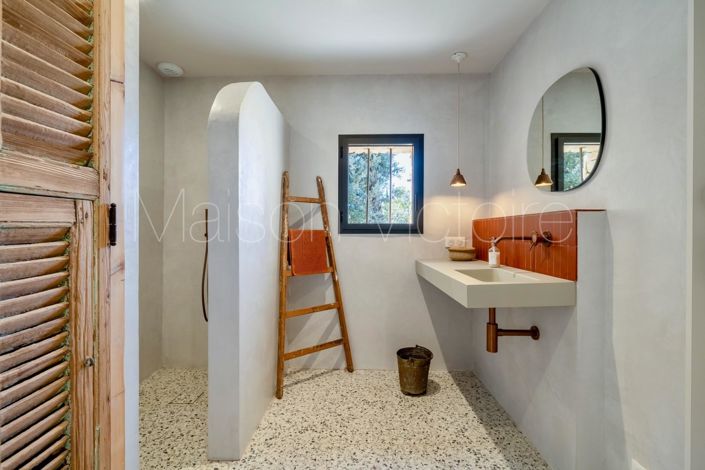 Image No.19-3 Bed House for sale