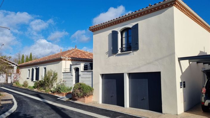 Image No.1-3 Bed House for sale