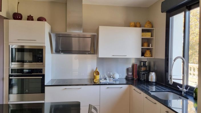 Image No.30-3 Bed House for sale