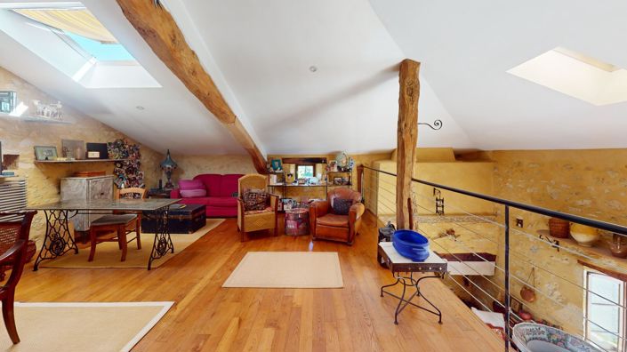 Image No.11-4 Bed House for sale