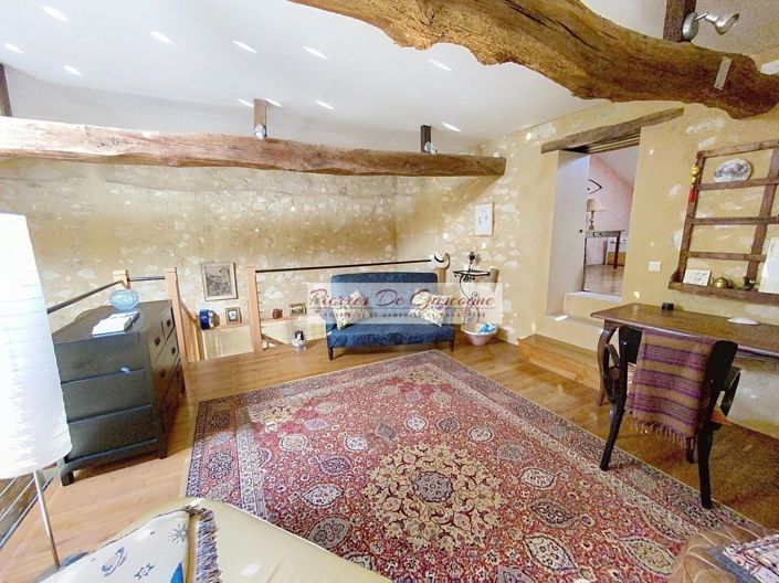 Image No.19-4 Bed House for sale