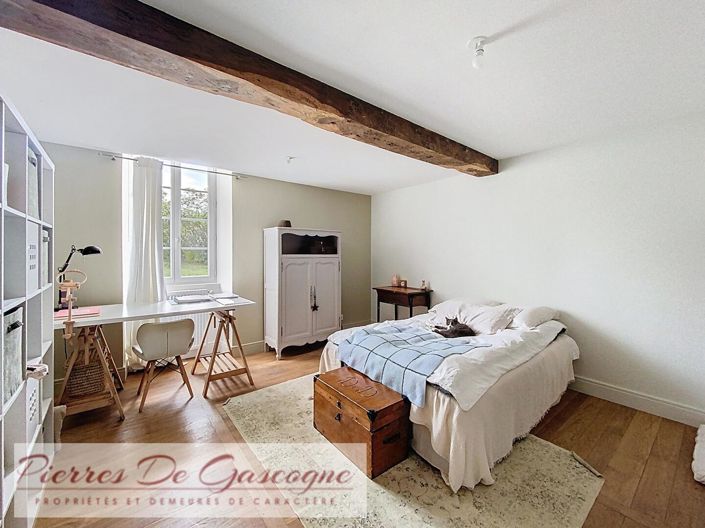 Image No.13-6 Bed House for sale