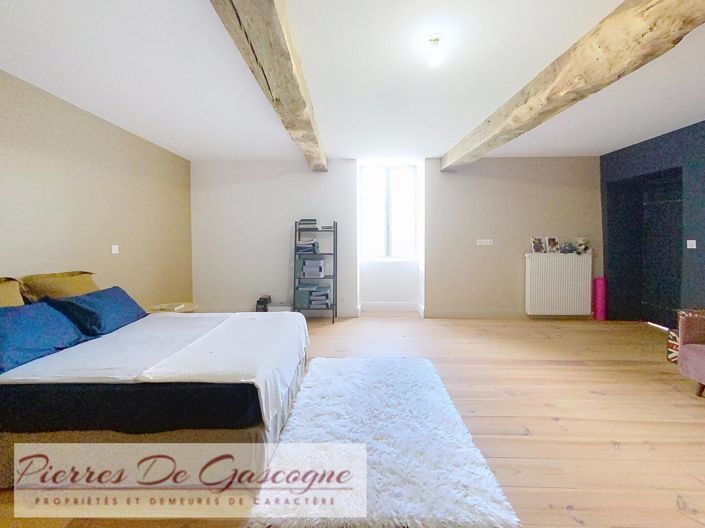 Image No.15-6 Bed House for sale