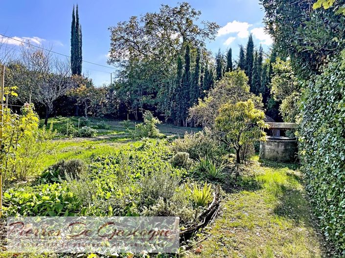 Image No.18-6 Bed House for sale