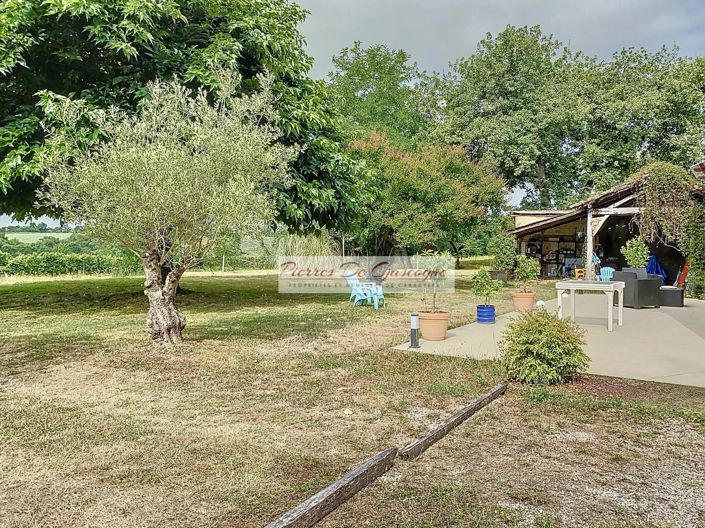 Image No.2-3 Bed House for sale