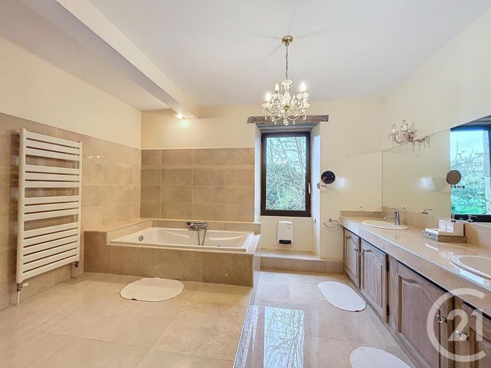 Image No.12-6 Bed House for sale