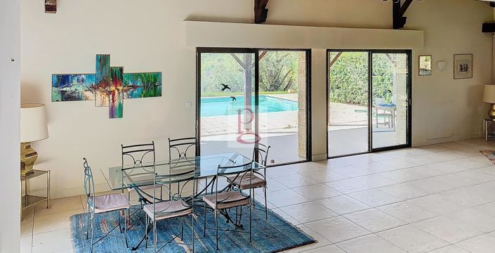 Image No.4-6 Bed House for sale