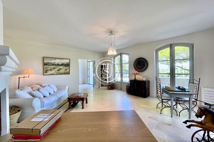 Image No.10-7 Bed House for sale