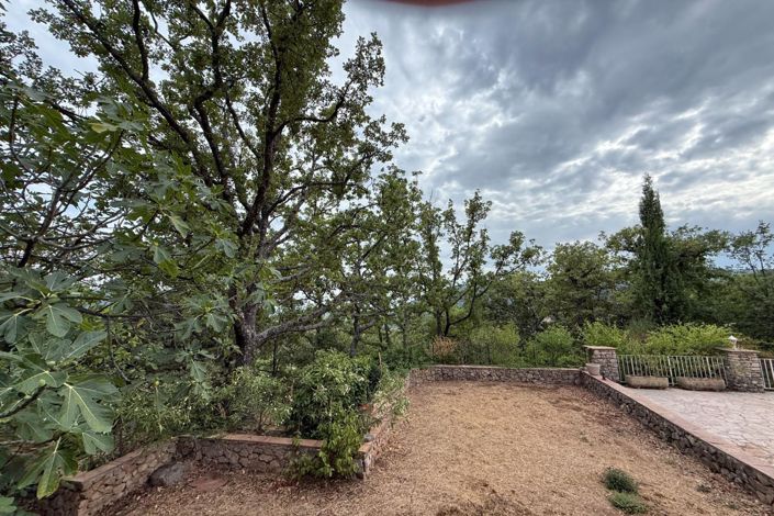 Image No.10-7 Bed House for sale