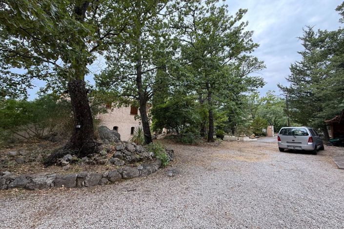 Image No.7-7 Bed House for sale