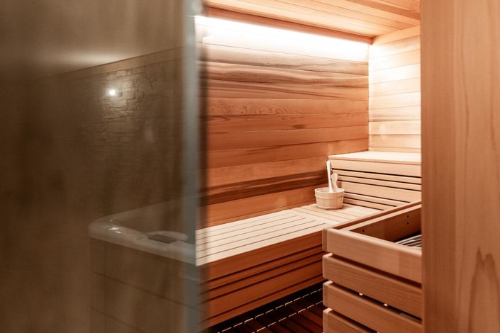 Image No.11-5 Bed House for sale