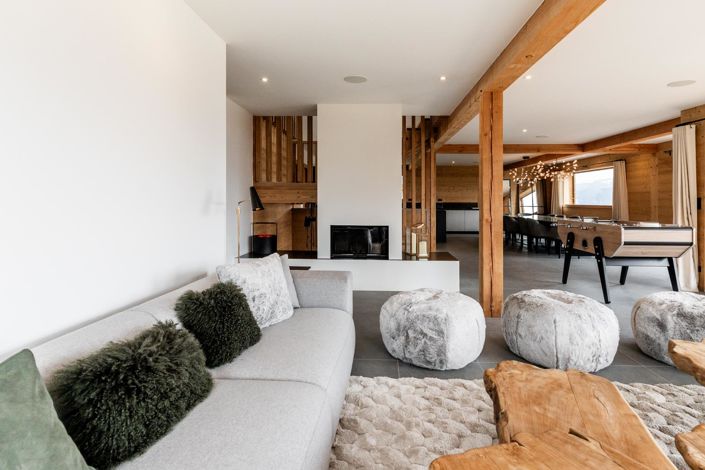 Image No.6-5 Bed House for sale