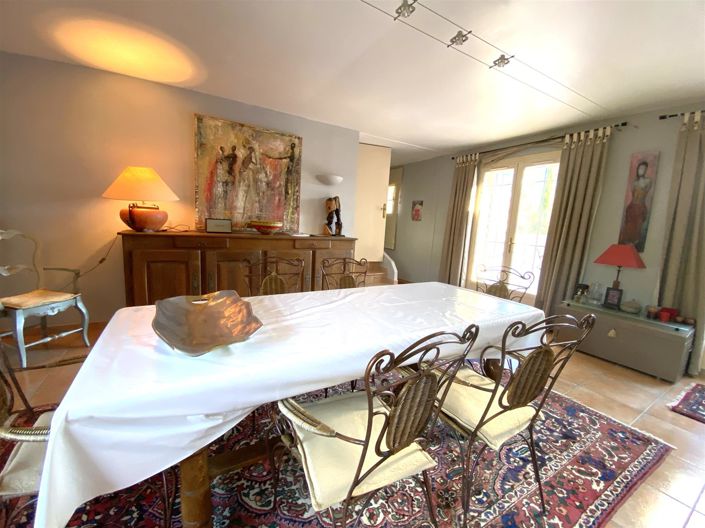 Image No.10-4 Bed House for sale