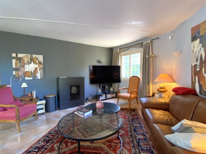 Image No.8-4 Bed House for sale