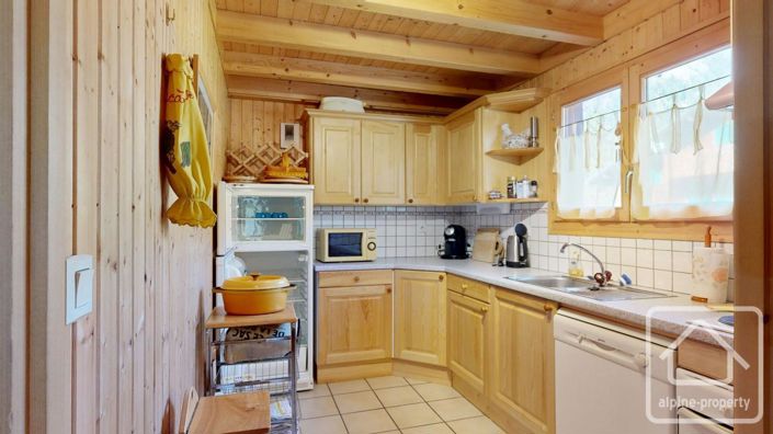 Image No.14-5 Bed Property for sale