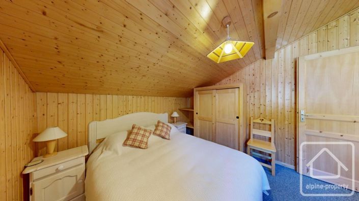 Image No.16-5 Bed Property for sale