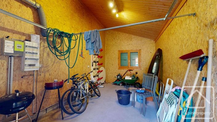 Image No.39-5 Bed Property for sale