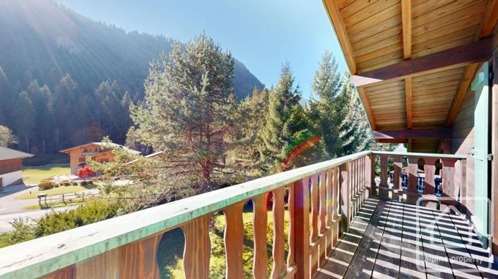 Image No.44-5 Bed Property for sale