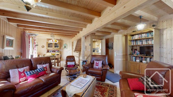 Image No.7-5 Bed Property for sale