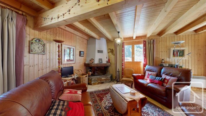 Image No.9-5 Bed Property for sale