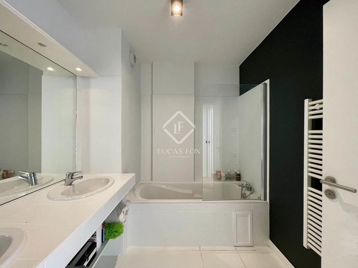 Image No.31-2 Bed Apartment for sale