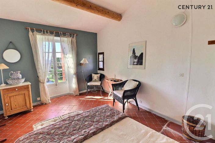 Image No.13-3 Bed House for sale