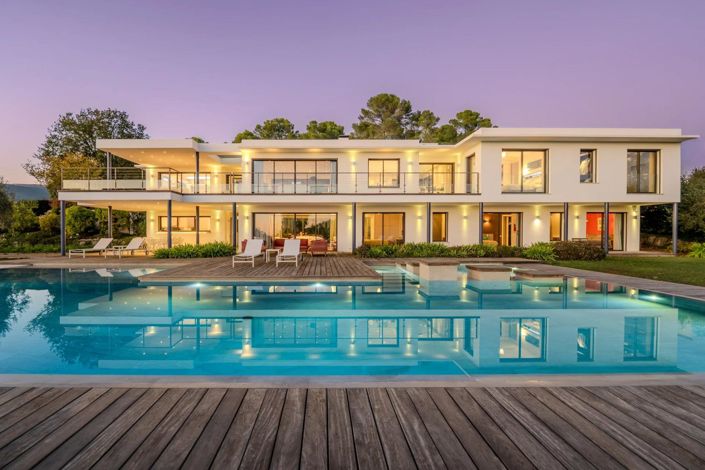 Image No.1-6 Bed House for sale