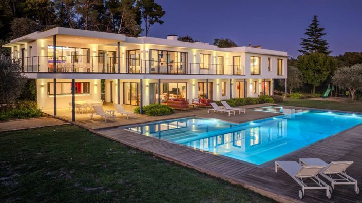 Image No.2-6 Bed House for sale