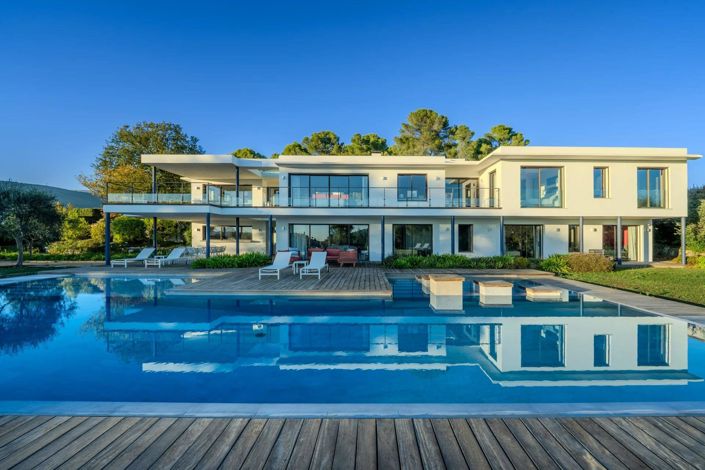 Image No.24-6 Bed House for sale